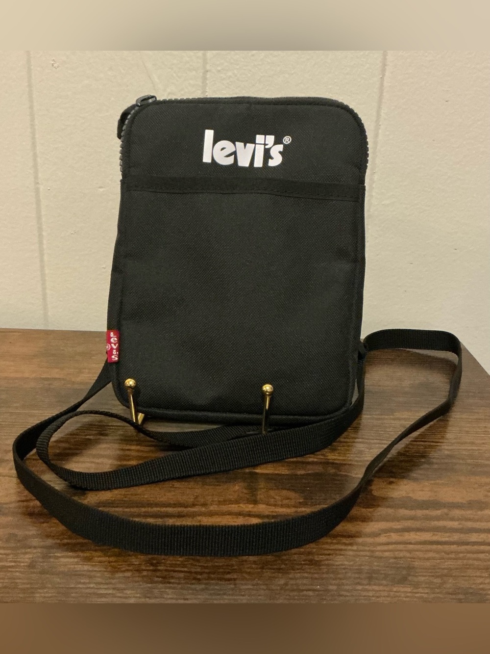 A Rare Black Levi's Poster Logo Mini Crossbody Handbag Bag Excellent Condition